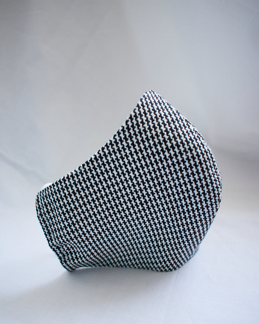 HOUNDS TOOTH FACE MASK